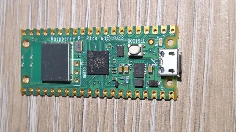 Raspberry Pi Pico W photo