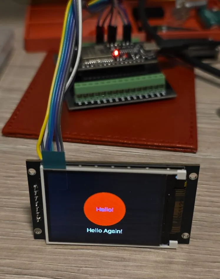 ST7789V based 2 inch display showing Red Circle and Hello